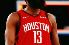 湖人队欧文加盟詹姆斯领衔 四巨头阵容新赛季争冠前景光明