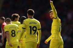 姆巴佩克服心理疲劳：足球心态调整与团队力量助他重返巅峰